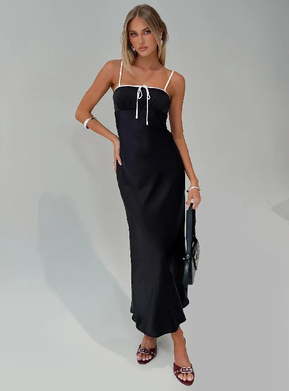 Vasiliki Maxi Dress Black / White