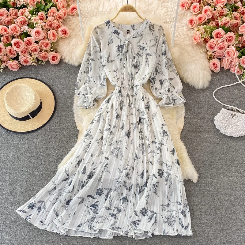 Round Neck Chiffon floral Pleated Dress  3364